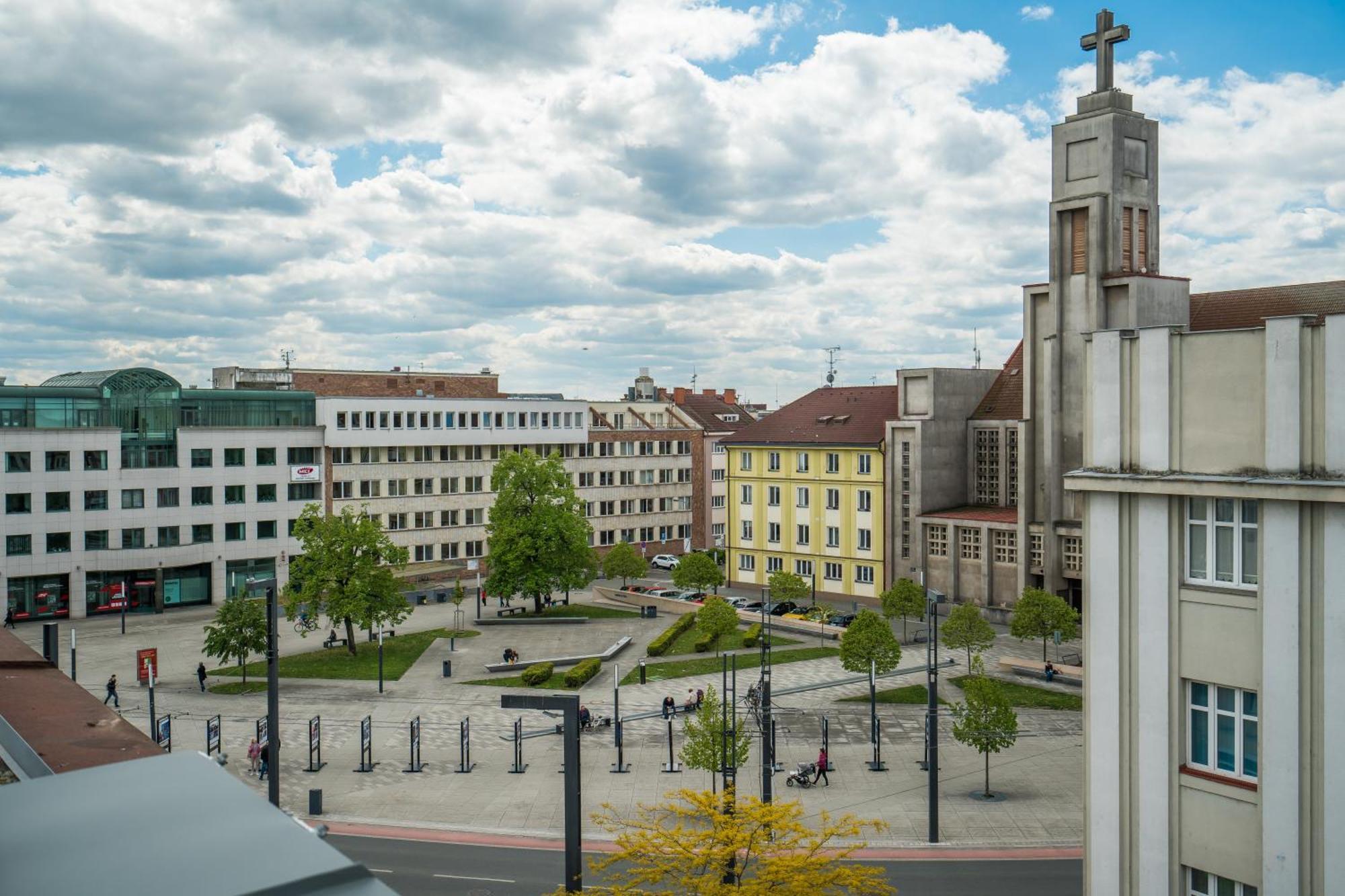 Perla Hradce 103 Lejlighed Hradec Králové Eksteriør billede